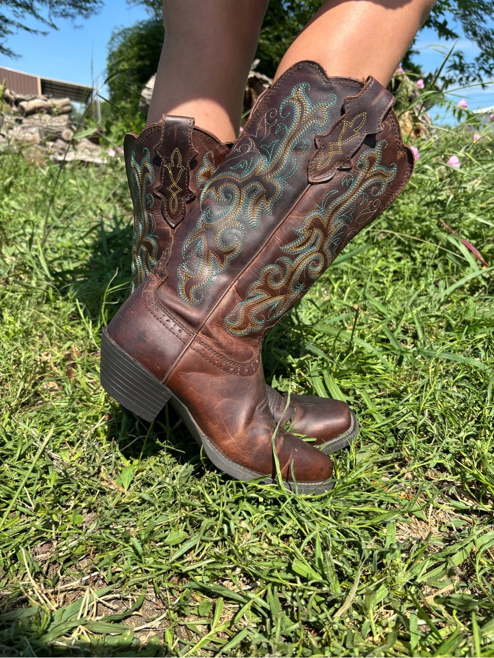 Justin Brown Leather Western Boots with Teal Embroidery Size 7